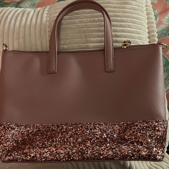 Kate Spade New York Ina Greta Court Glitter
Crossbody Bag new without tags - Picture 3 of 6